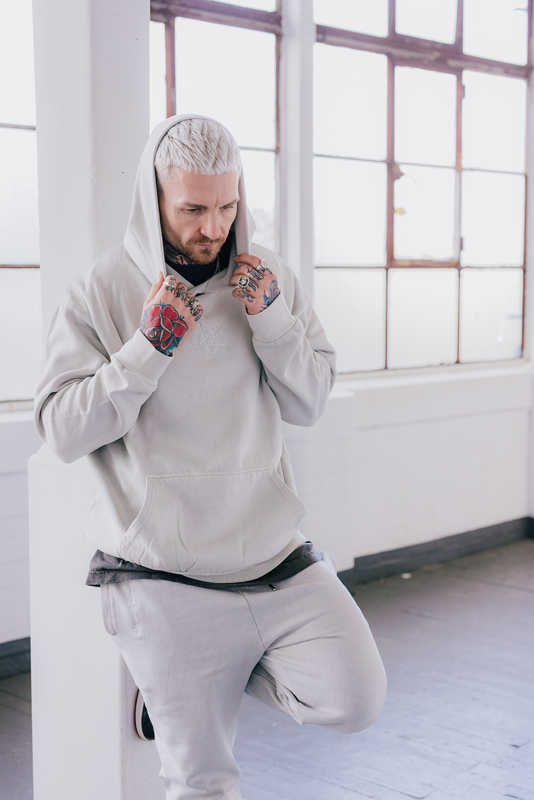 SLAM EMBROIDERED SWEATPANTS GREY
